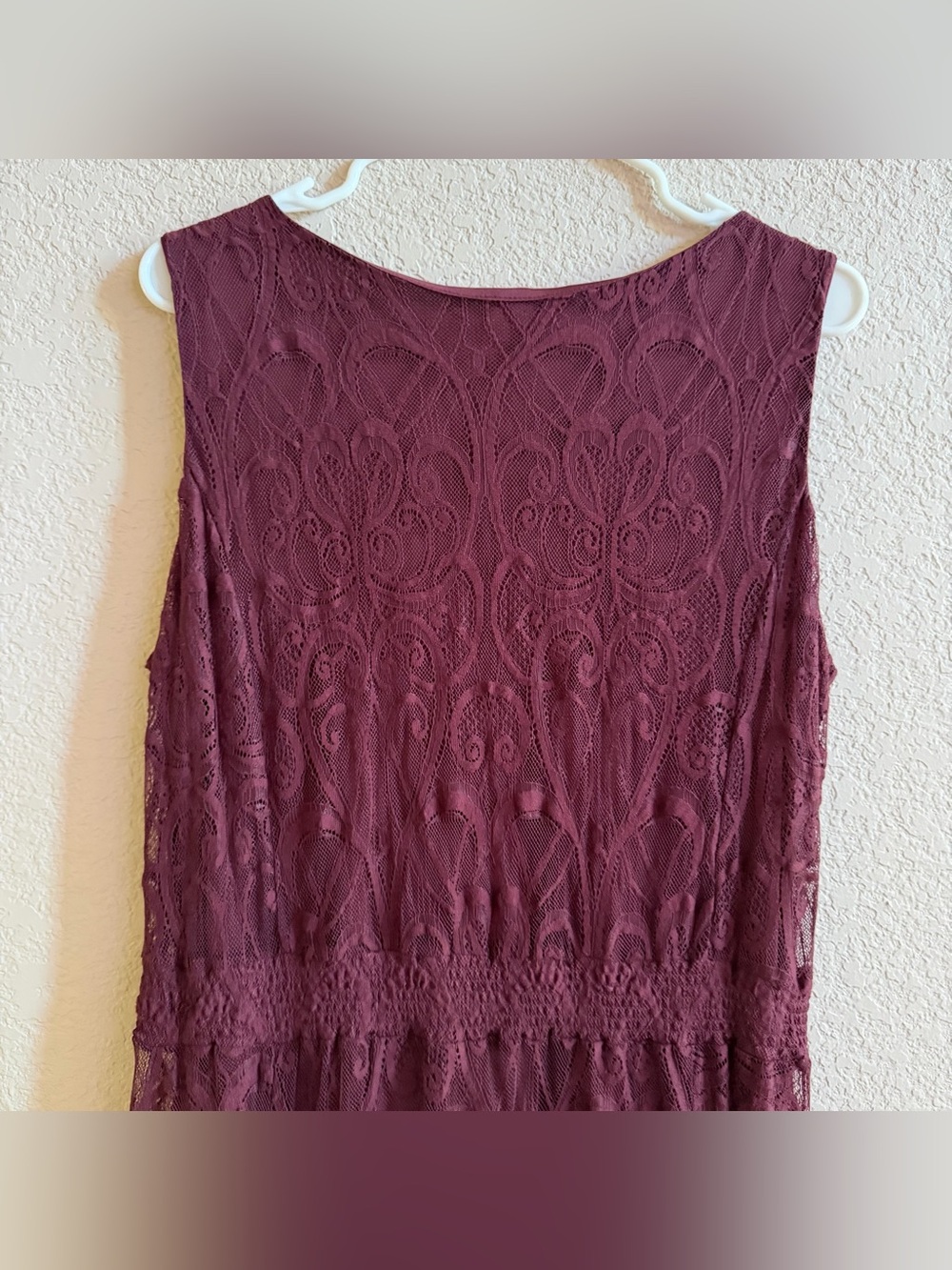 Reba Size 1X Burgundy Lace Midi Dress Romantic V Neck Lined Asymmetrical Hem y2k - Picture 6 of 10